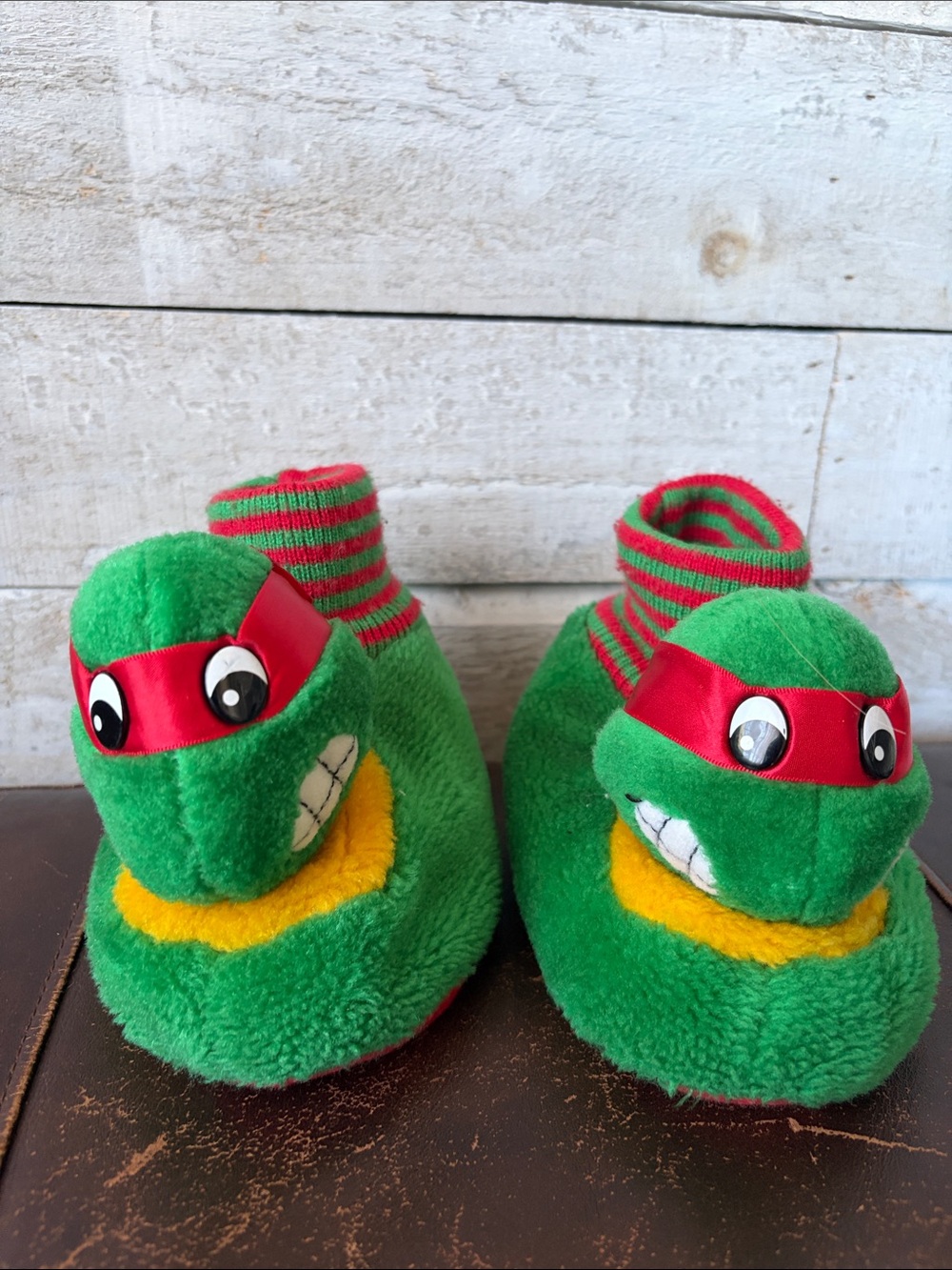 Vintage 1989 TMNT Raphael Plush Character Slippers Mirage Studios